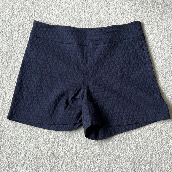 Margaret M Pants - Women’s Navy Printed Short, Size Medium